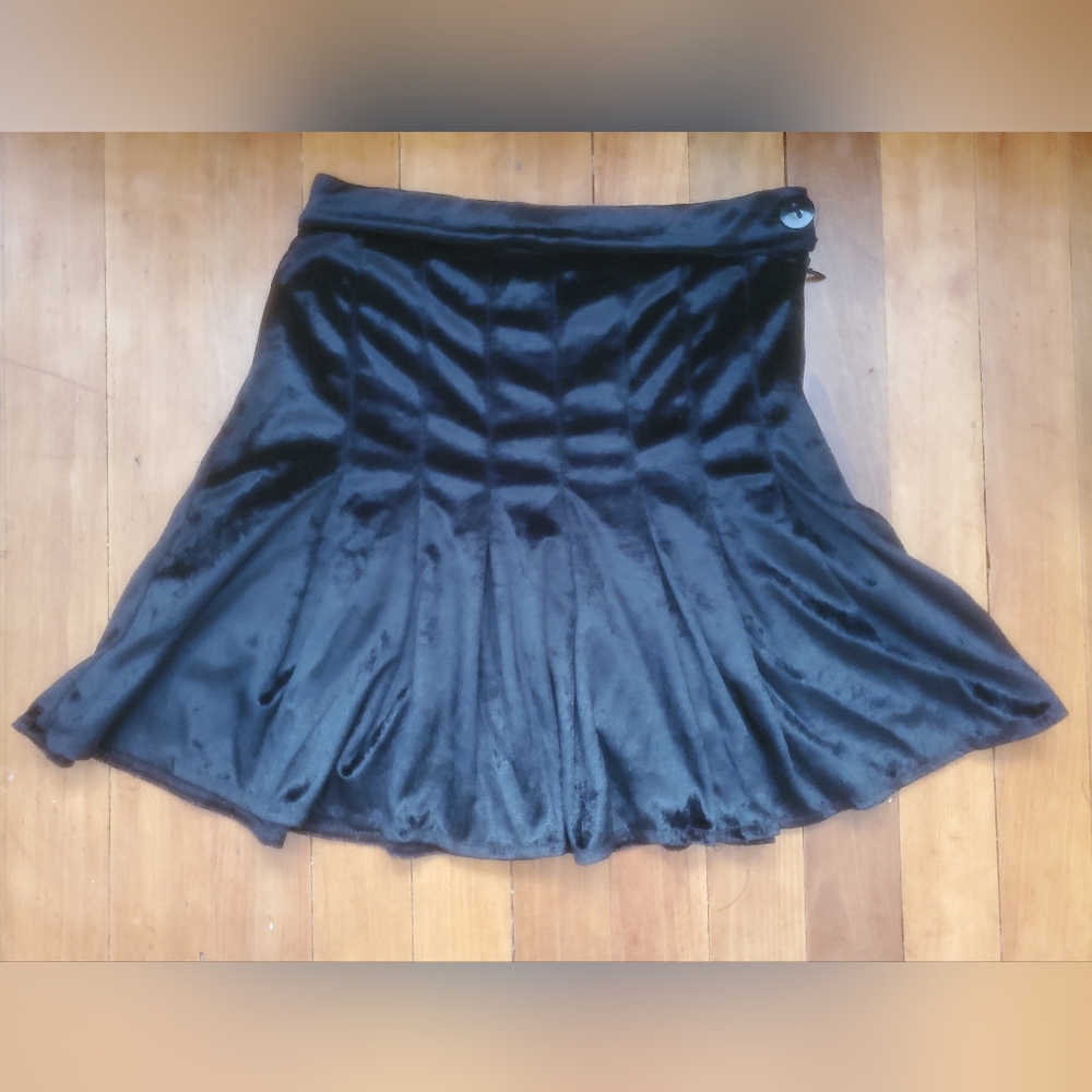 O'Mighty Black Velvet Pleated Mini Skirt